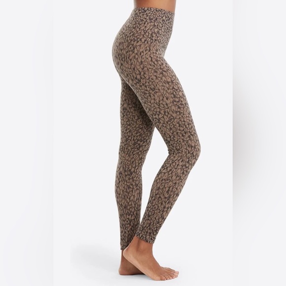 EUC Spanx Look At Me Now Legging Mini Leopard - Picture 2 of 2